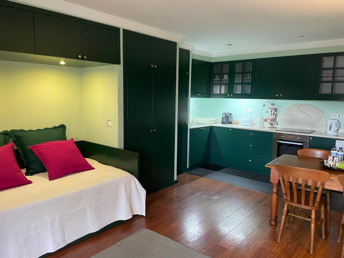 Studio By Casa Da Quinta ฟุงชาล ภายนอก รูปภาพ